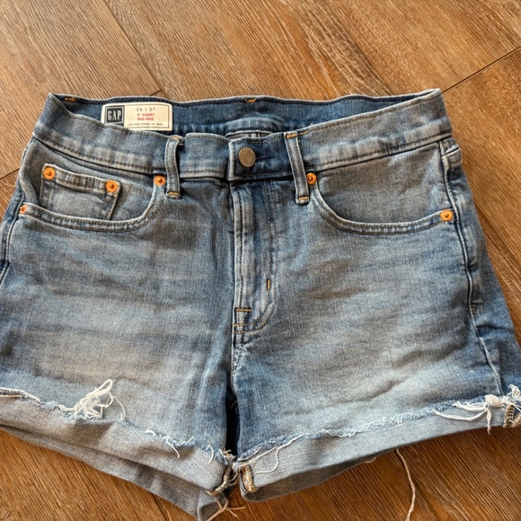 Tank Top & Shorts Outfit - Picture 4 of 6